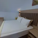 Evelin Deluxe House