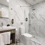 Evelin Deluxe House Гостевой дом