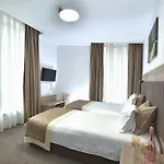 Гостевой дом Evelin Deluxe House 4*