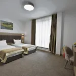 Evelin Deluxe House Гостевой дом 4*