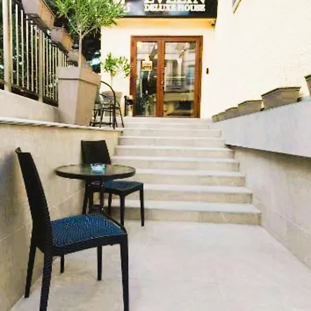 Evelin Deluxe House 4*