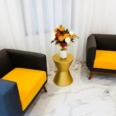 Guest house Evelin Deluxe House *
