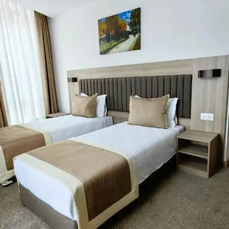 Guest house Evelin Deluxe House *