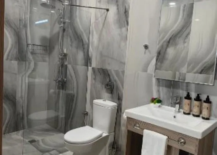 Evelin Deluxe House 招待所