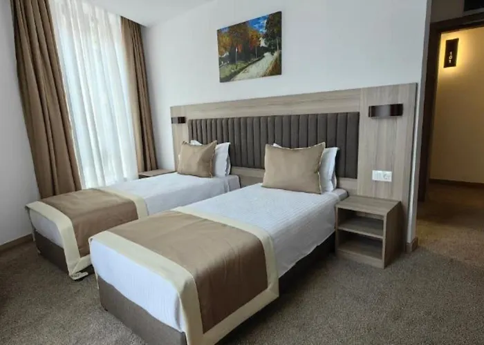 Evelin Deluxe House 4*