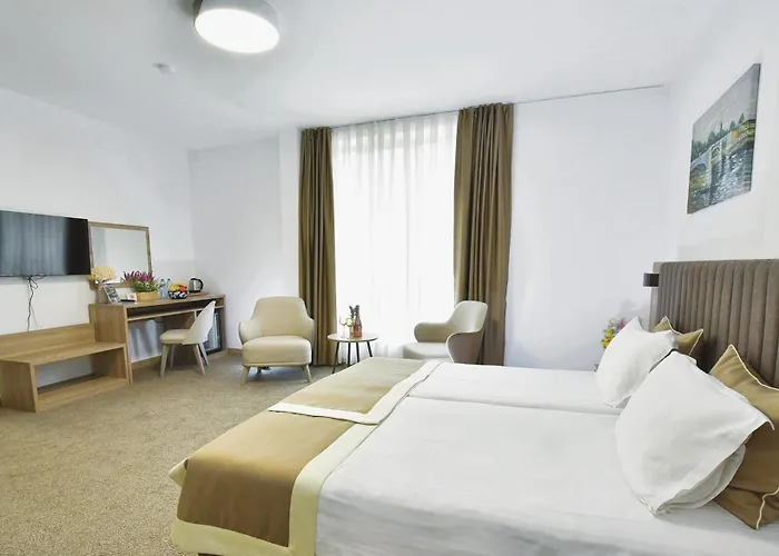 Evelin Deluxe House 4*