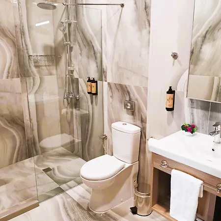 Evelin Deluxe House Gasthof