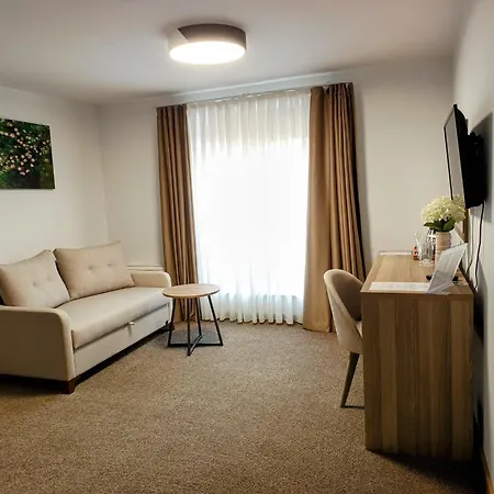 Гостевой дом Evelin Deluxe House