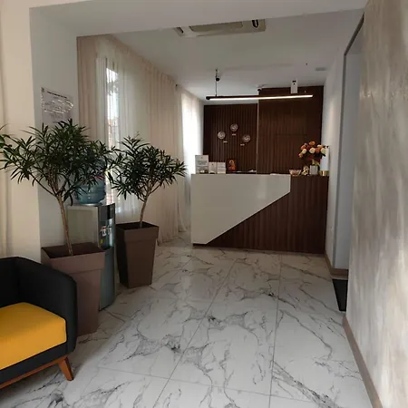 Evelin Deluxe House Πανσιόν 4*