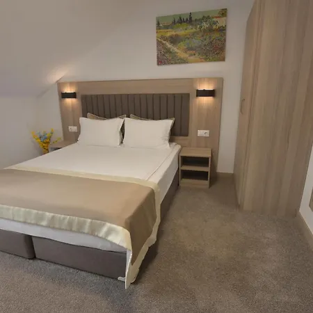 Evelin Deluxe House Гостевой дом