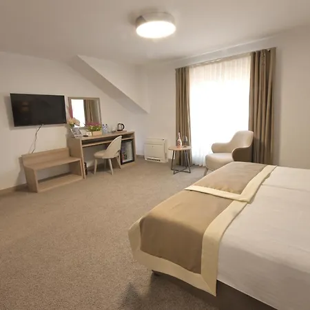 Πανσιόν Evelin Deluxe House