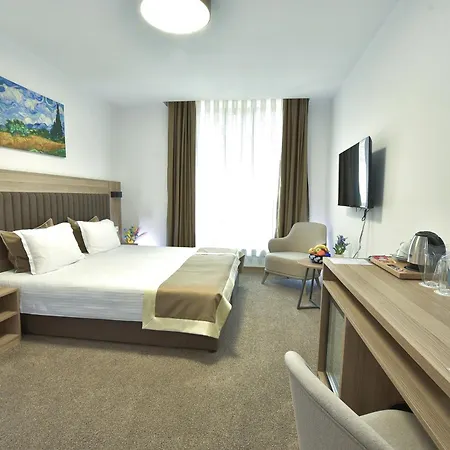 Гостевой дом Evelin Deluxe House