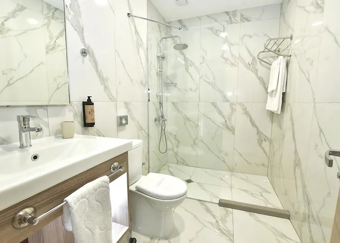 Evelin Deluxe House 4*